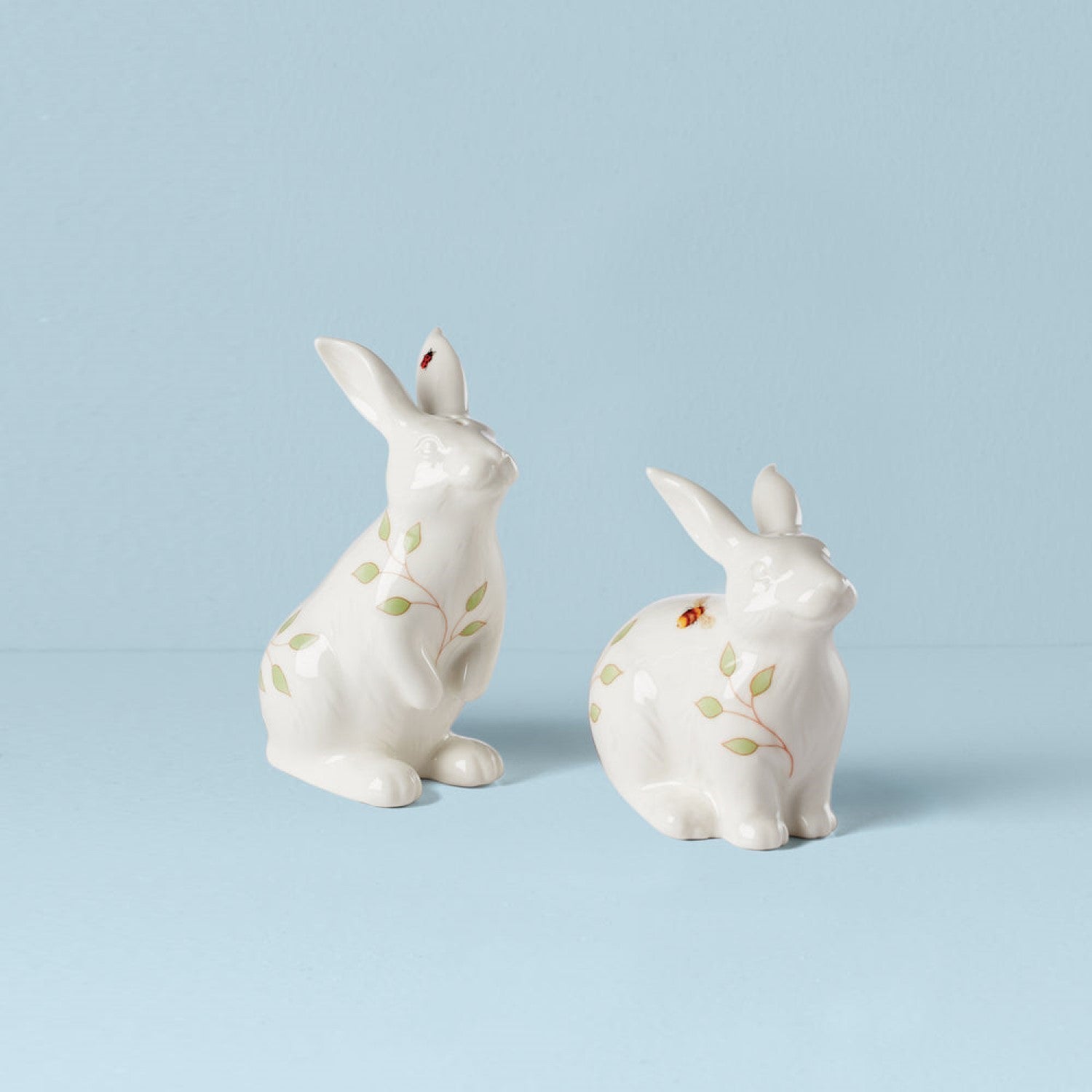 Porcelain Bunny Salt&Pepper