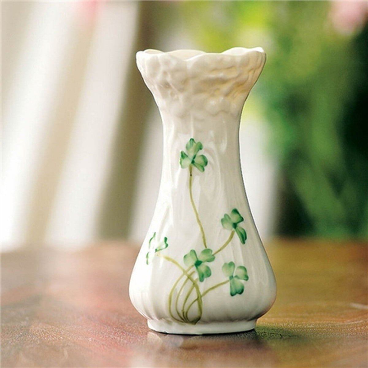 Belleek Daisy Toy Spill Vase, White, China, 4.5" x 2.5" x 2.5"